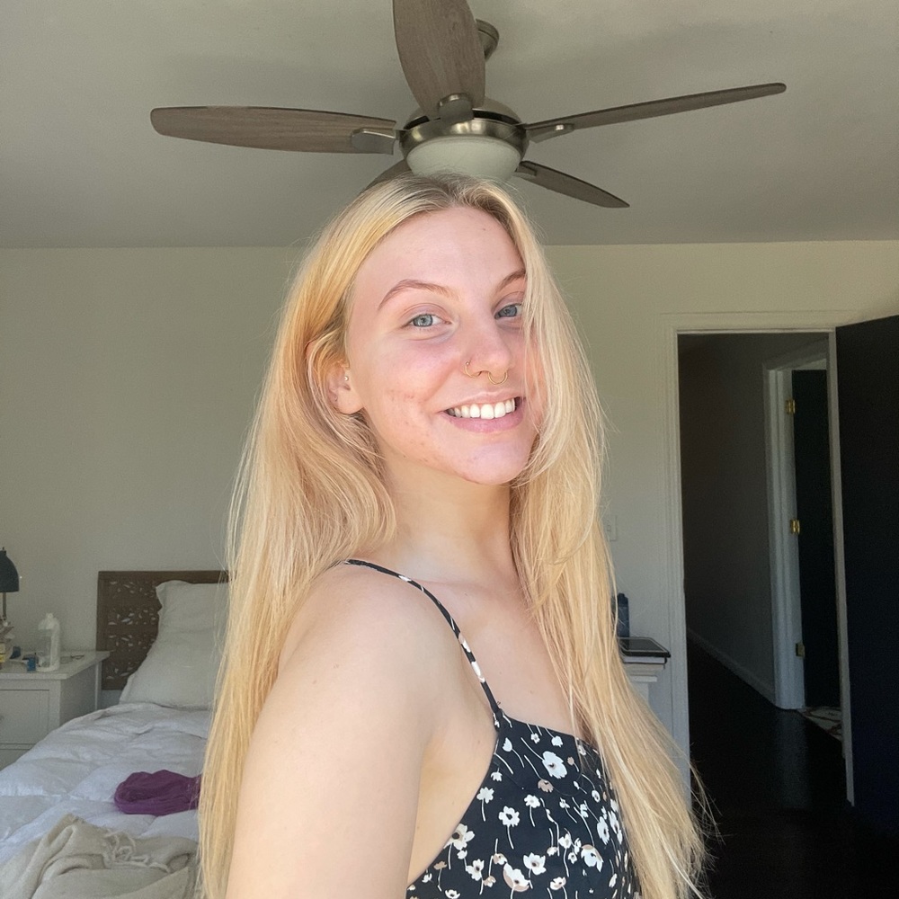 Meet your Posher, Violet